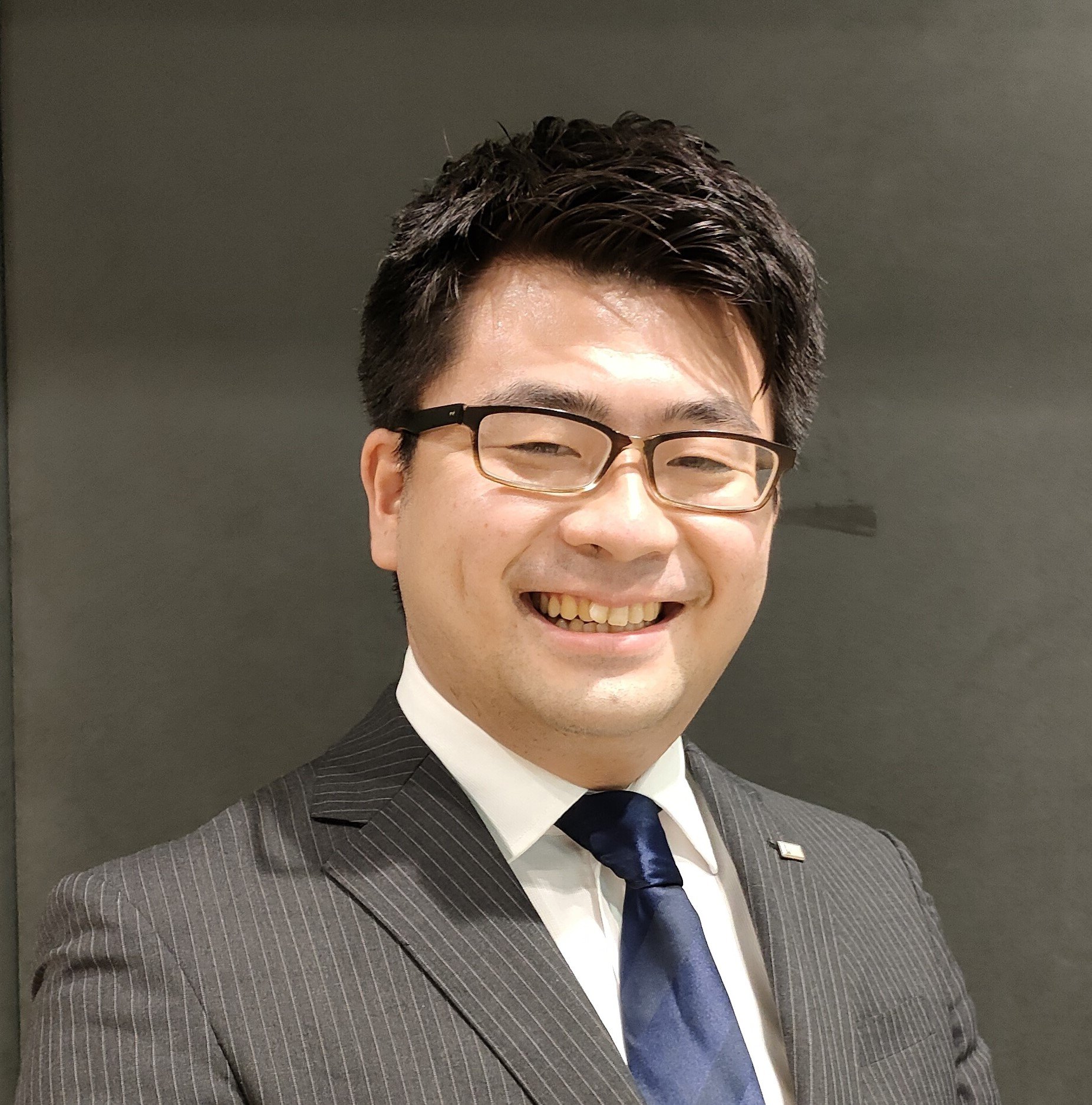 長谷川卓己